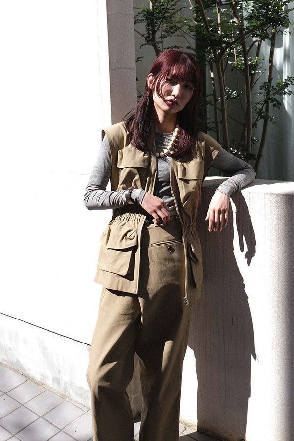 POCKETS UTILITY GILET / BEIGE [40%OFF]