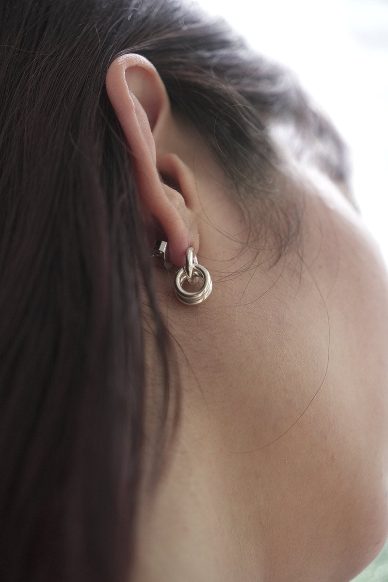 BABY CLUSTER STUDS EARRINGS / SILVER PLATED BRASS