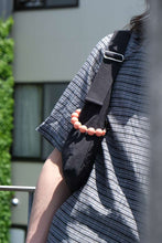 Load image into Gallery viewer, DICKE PERLEN SHORT KEYHOLDER / LAX