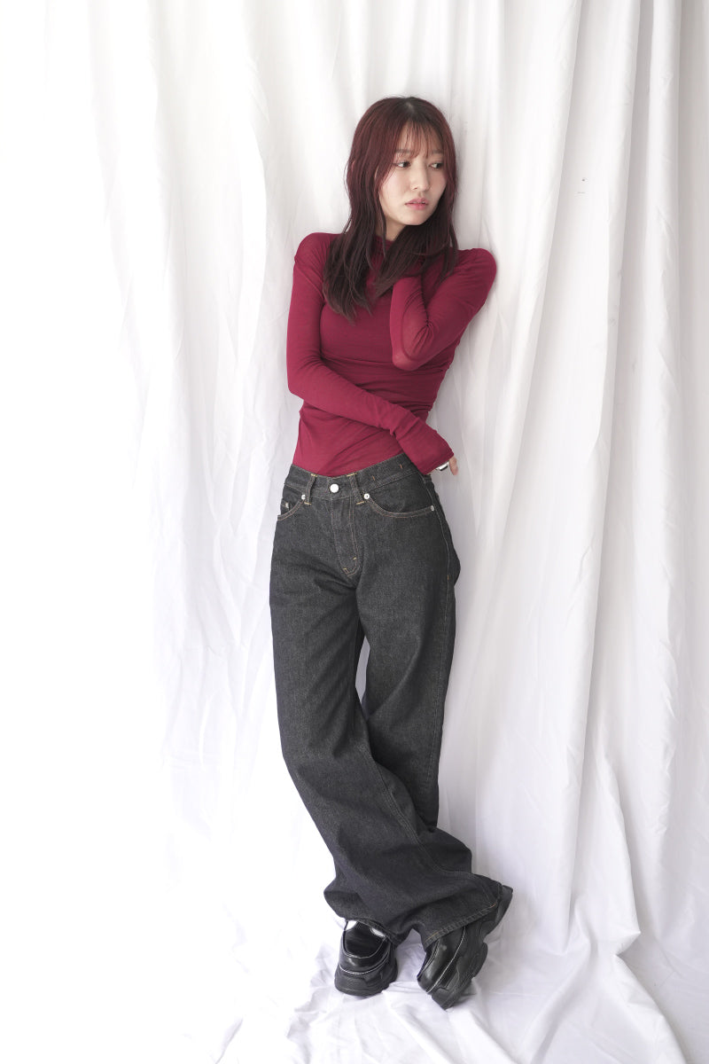 SHEER FRAISE SIDE TUCK TOP / WINE
