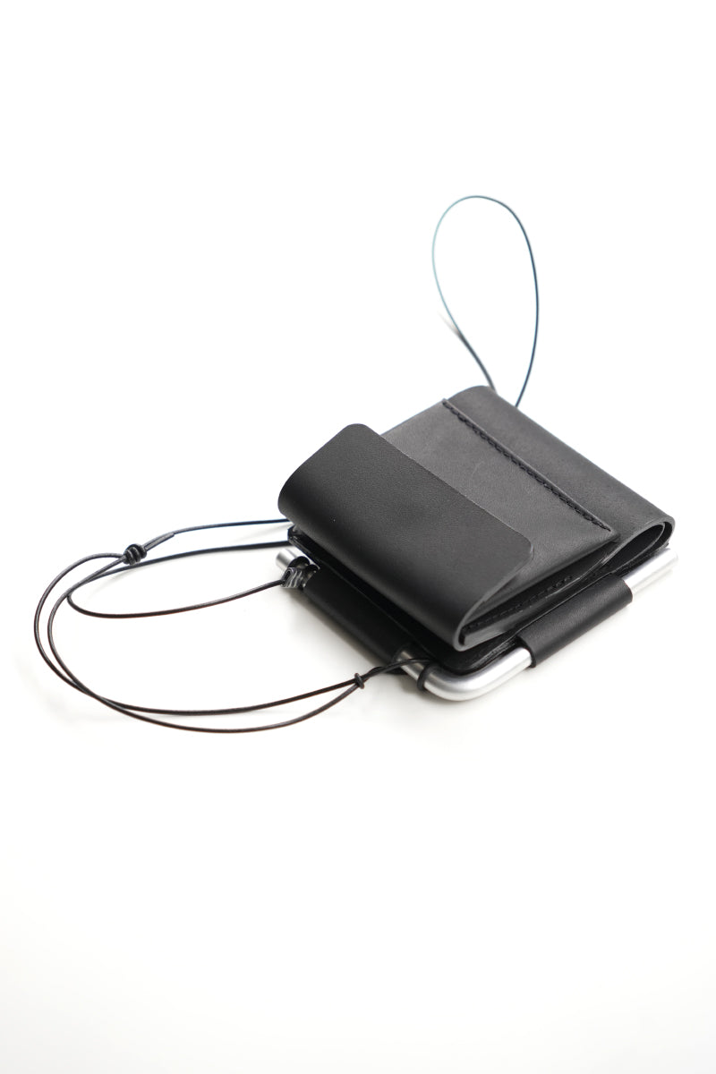 AL BIFOLD WALLET / BLACK GLOVE LEATHER