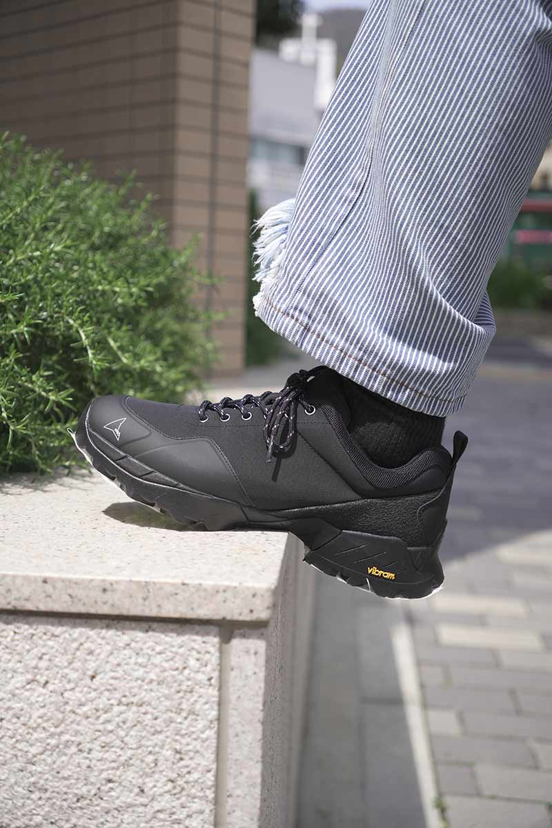 ROA | NEAL HIKING SHOES / BLACKトレッキングシューズ – STOCK