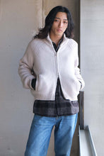 Load image into Gallery viewer, ULTRA ZIP CARDIGAN / BONE LOW TWIST MERINO