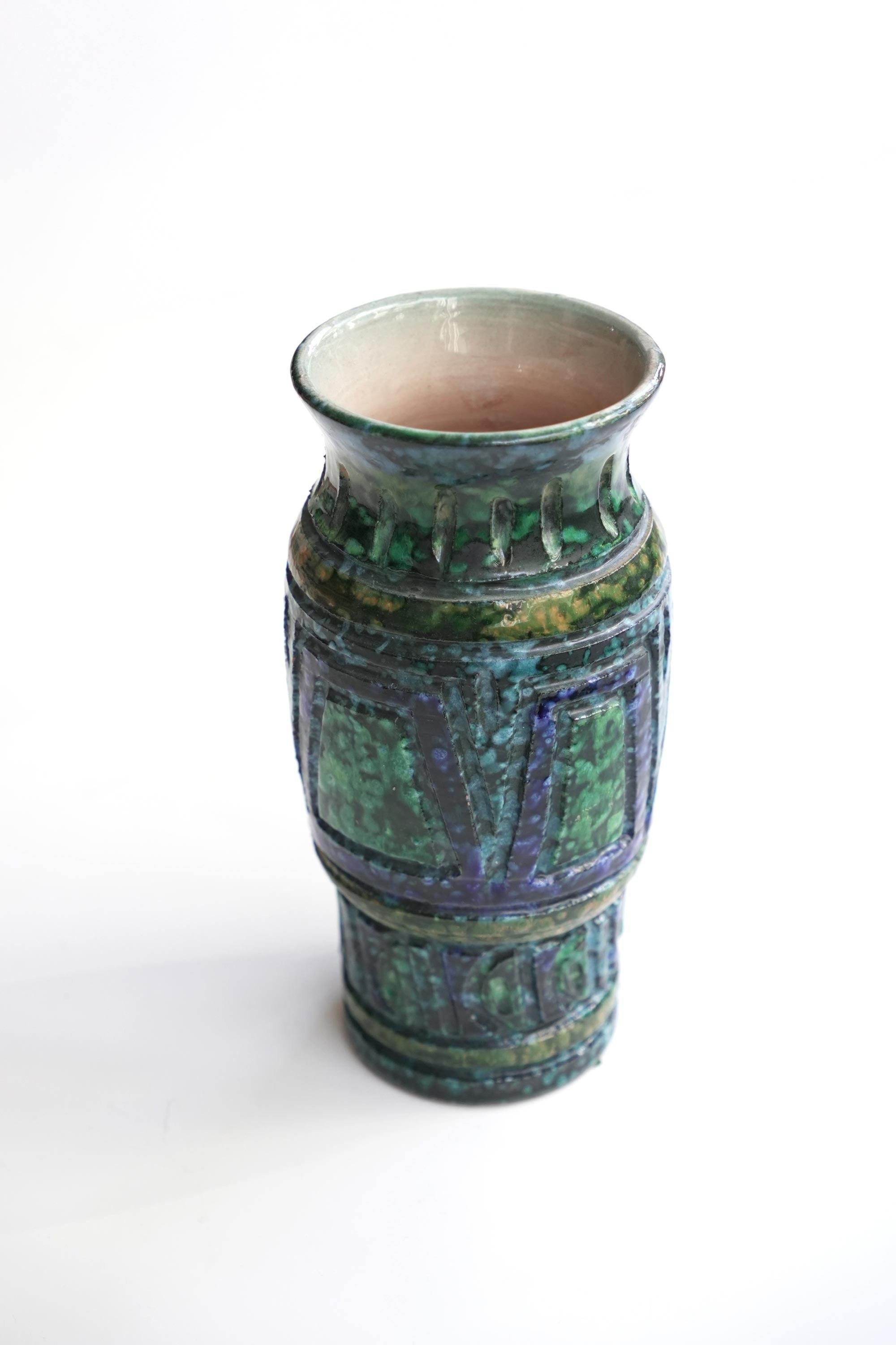 MADE IN ITALY VINTAGE EUROPEAN VASE FOR DISPLAY