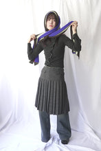 Load image into Gallery viewer, PLUGIN MIDI PLEAT SKIRT / GREY