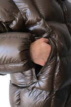 Load image into Gallery viewer, CUBE 650 FILL POWER DOWN JACKET / DARK GREEN