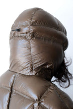 Load image into Gallery viewer, CUBE 650 FILL POWER DOWN JACKET / DARK GREEN