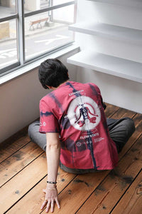 RITUALS TIE DYE TEE / RED