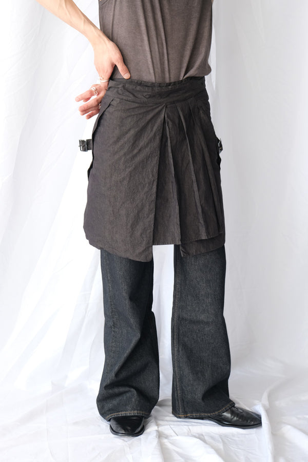 GARMENT DYED WRAP GURKHA SKIRT .15 / BLACK