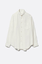 Load image into Gallery viewer, REGULAR FIT TAB COLLAR SHIRT / OFF WHITE