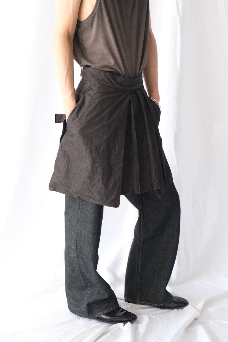 GARMENT DYED WRAP GURKHA SKIRT .15 / BLACK