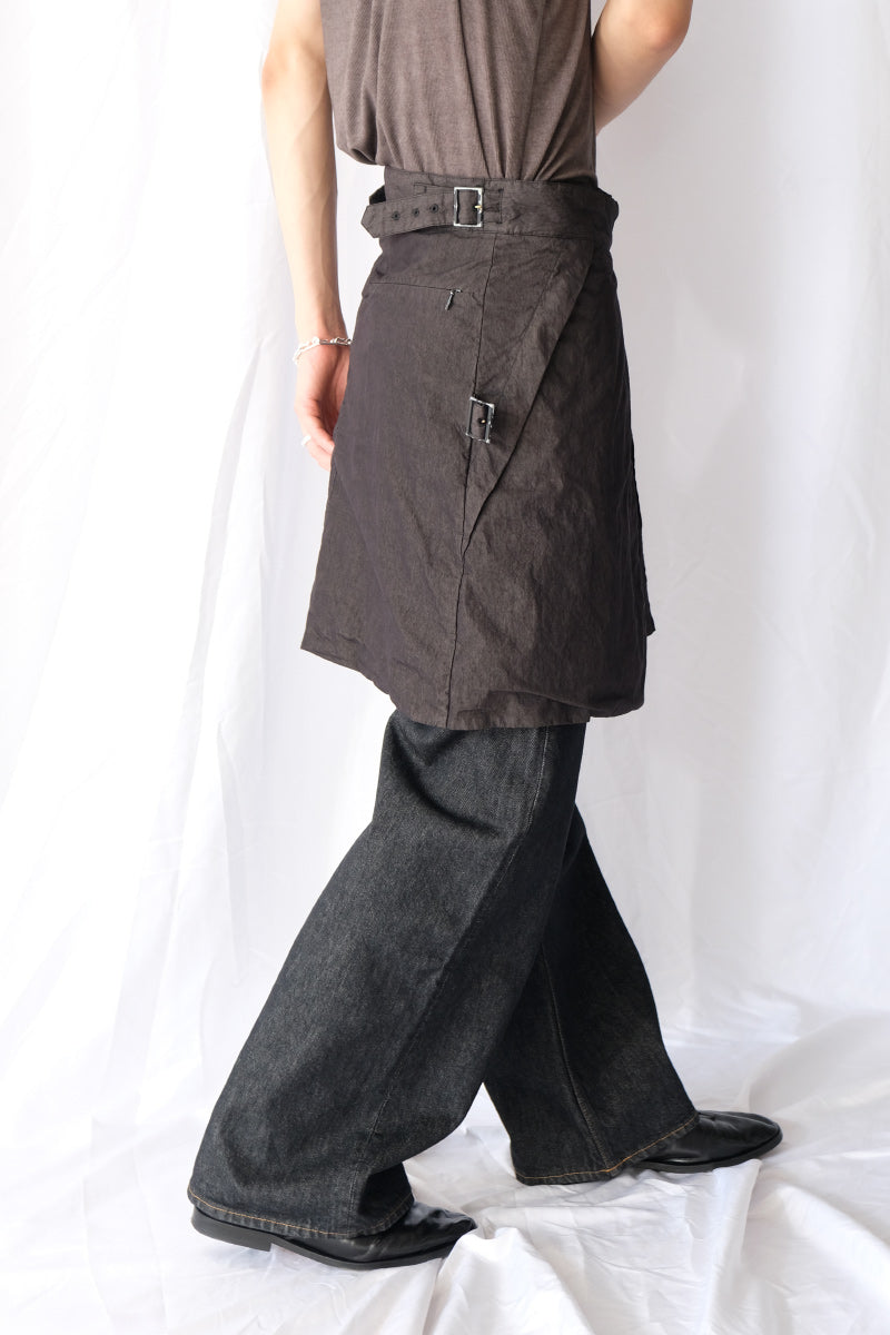 GARMENT DYED WRAP GURKHA SKIRT .15 / BLACK