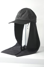 Load image into Gallery viewer, DICROS &amp; KNIT MUFFLER CAP / BLACK/BLACK