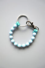 Load image into Gallery viewer, PERLEN SHORT KEYHOLDER / PASTELBLUE-TURQUISE