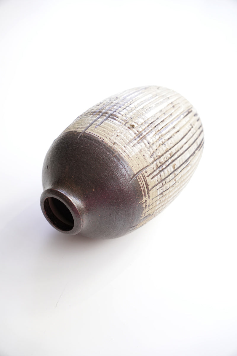 VASE FOR DISPLAY