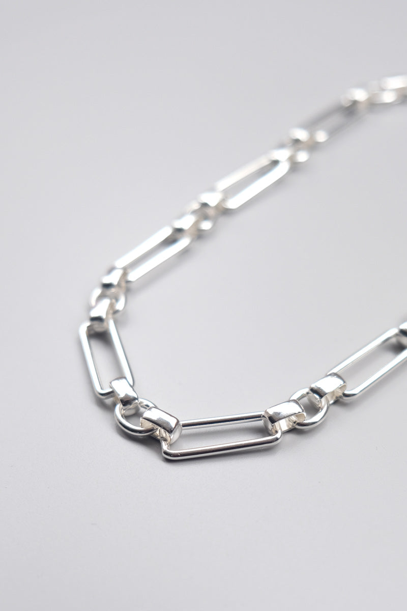 HIGHGATE MINI NECKLACE / SILVER PLATED BRASS