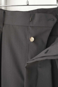 INVERTED PLEATS TROUSER VINTAGE GABADINE / BROWN [神戸店]