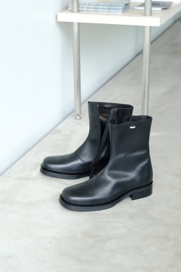 CAMION BOOT / BLACK [Arriving July]