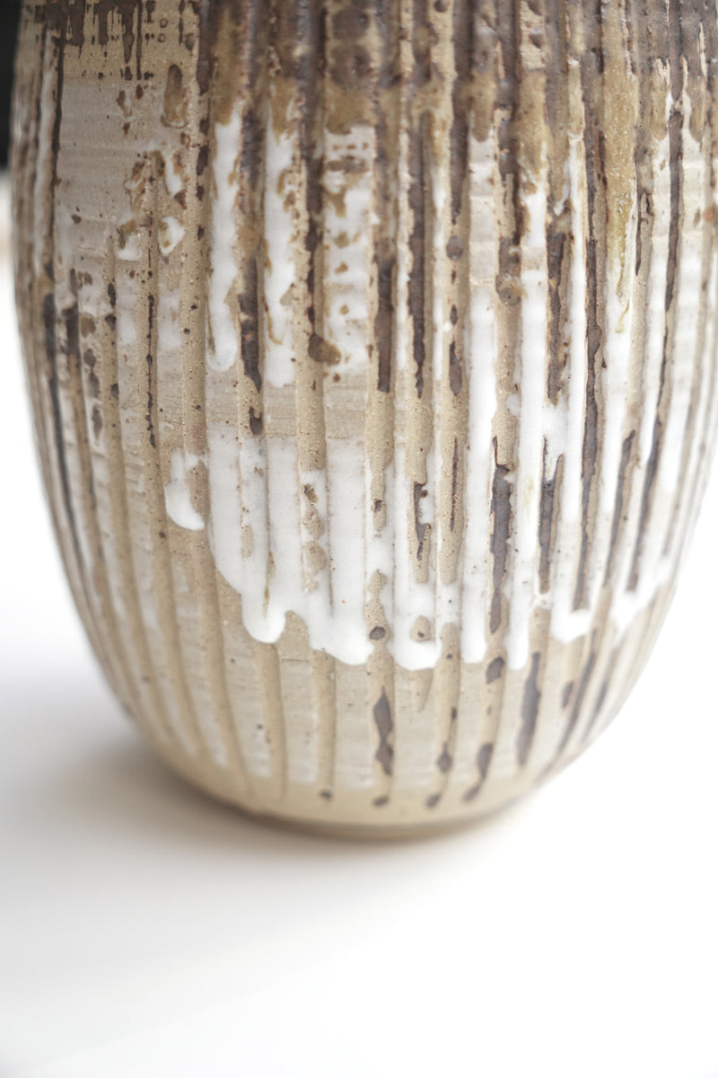 VASE FOR DISPLAY
