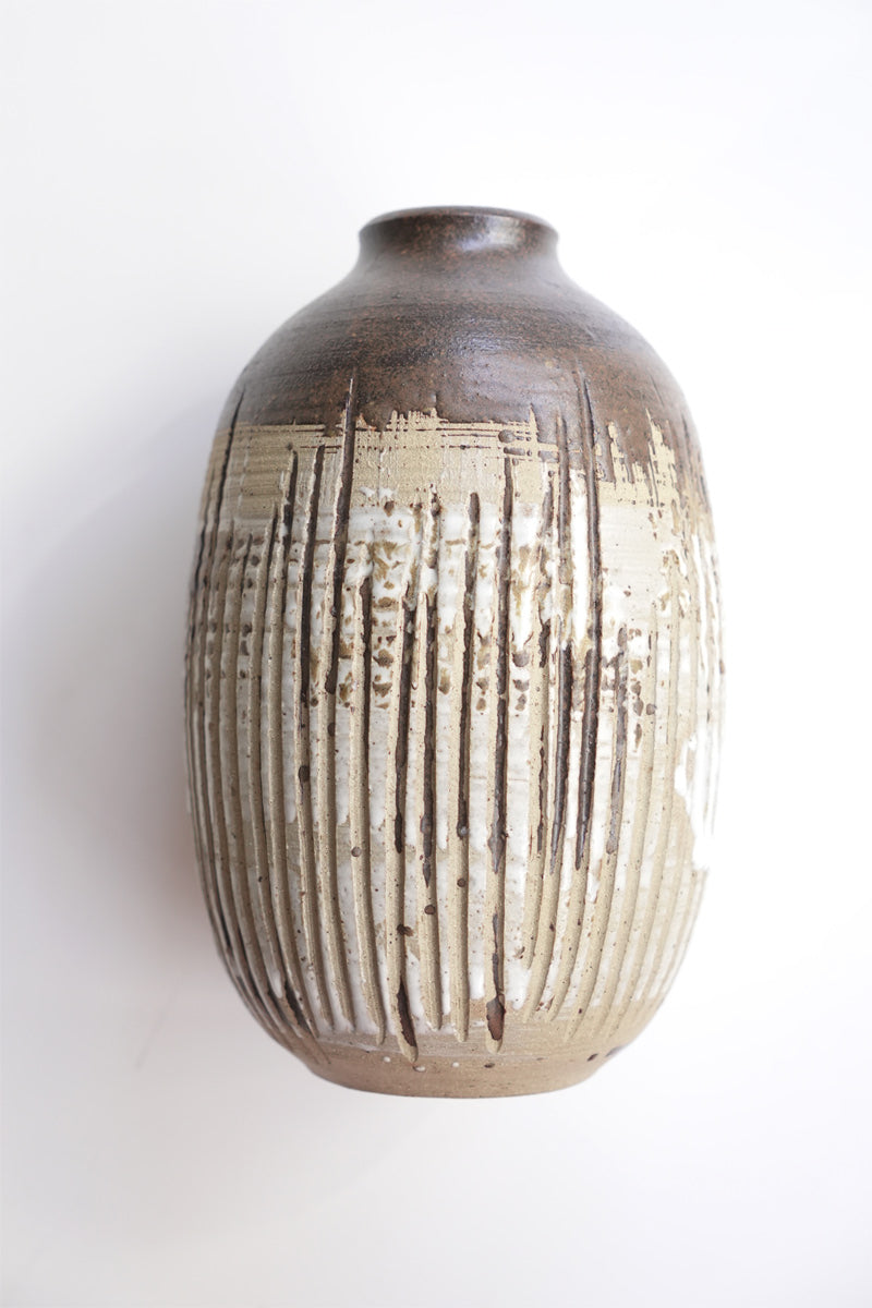 VASE FOR DISPLAY