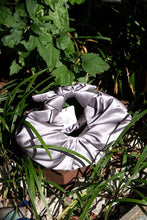 Load image into Gallery viewer, KIKU CROISSANT BAG / SMOKE SILVER