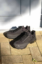 Load image into Gallery viewer, NEAL HIKING SHOES / BLACK