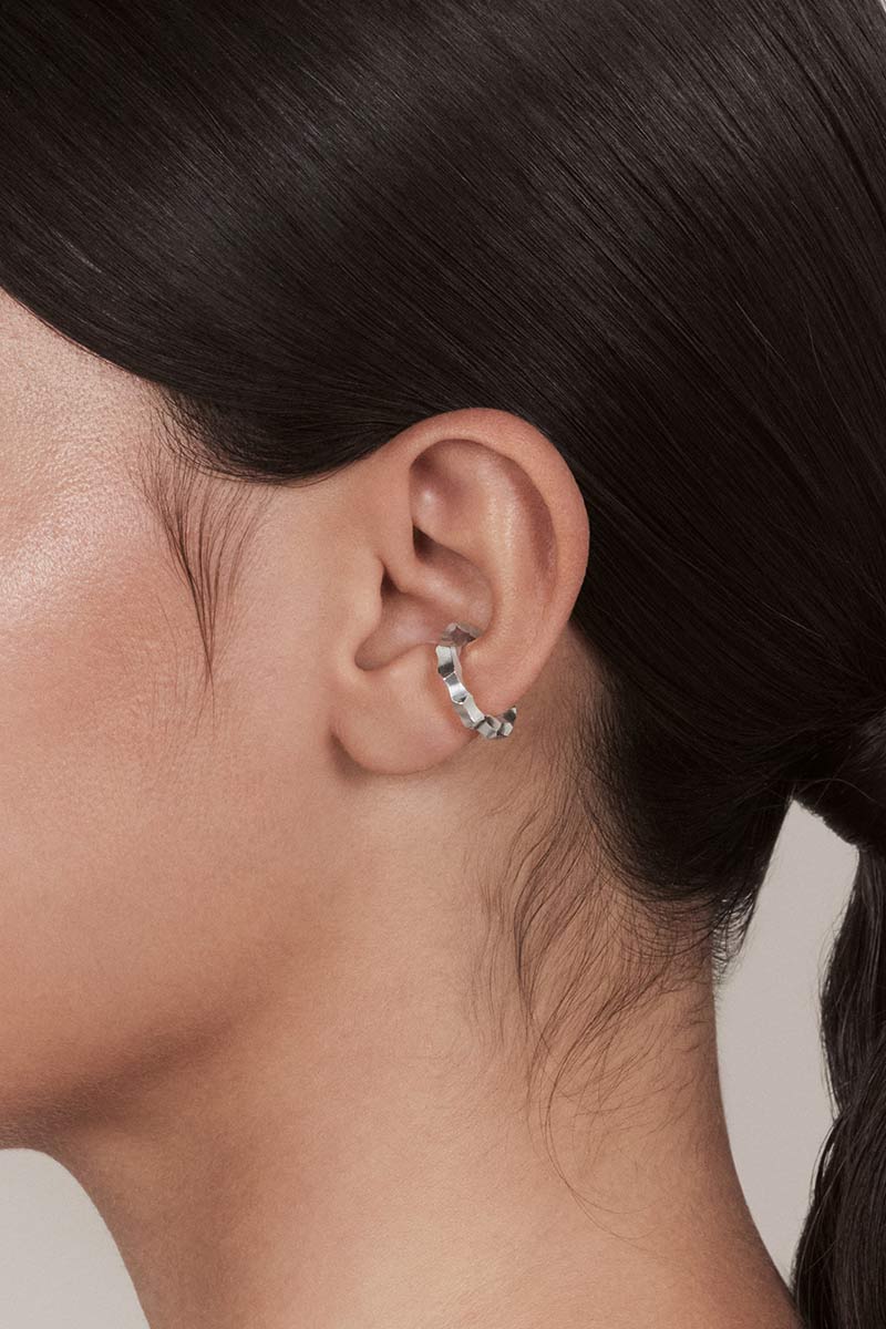 ROUND EAR CUFF THIN CARVED / 925 STERLING SILVER [4月入荷予定]