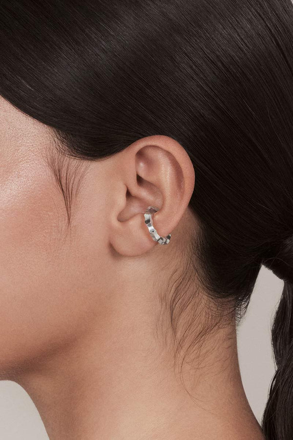 ROUND EAR CUFF THIN CARVED / 925 STERLING SILVER [Scheduled to arrive in April]