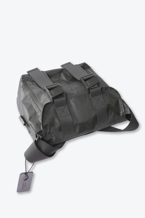 DYNEEMA MESSENGER BAG (S) / BLACK
