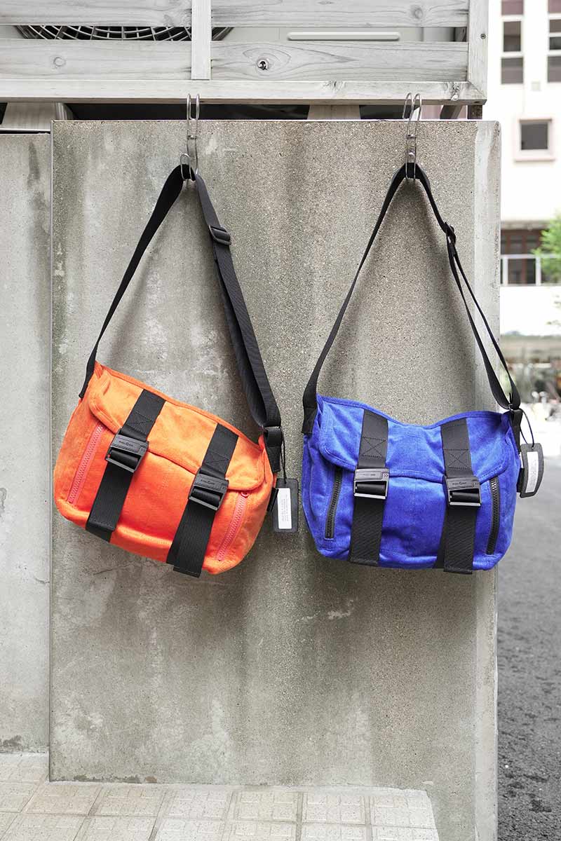 CORDUROY MESSENGER BAG(S) / ORANGE [20% 할인]
