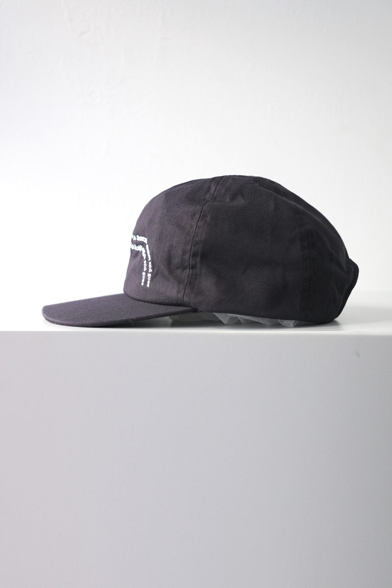 COMES CAP / BLACK×WHITE
