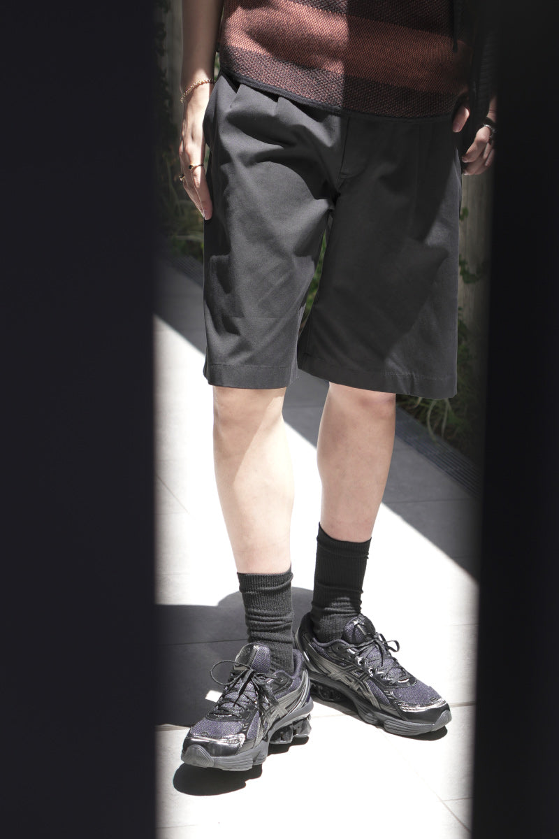 PONTE SHORTS / STUDIO BLACK MICRO CANVAS