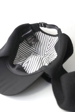 Load image into Gallery viewer, DICROS &amp; KNIT MUFFLER CAP / BLACK/BLACK