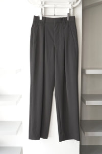 INVERTED PLEATS TROUSER VINTAGE GABADINE / BROWN [神戸店]