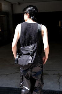 GABARDINE BODY BAG / BLACK 