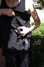 Load image into Gallery viewer, GABARDINE BODY BAG / BLACK 