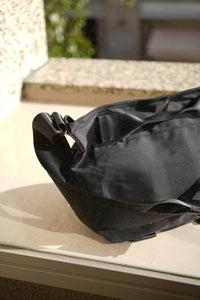 GABARDINE MESSENGER BAG (S) / BLACK