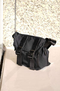 GABARDINE MESSENGER BAG (S) / BLACK