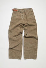 Load image into Gallery viewer, NEU TROUSERS / KHAKI 