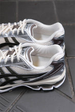 Load image into Gallery viewer, GEL-KAYANO 14 / BIRCH/DARK PEWTER [Kobe store]