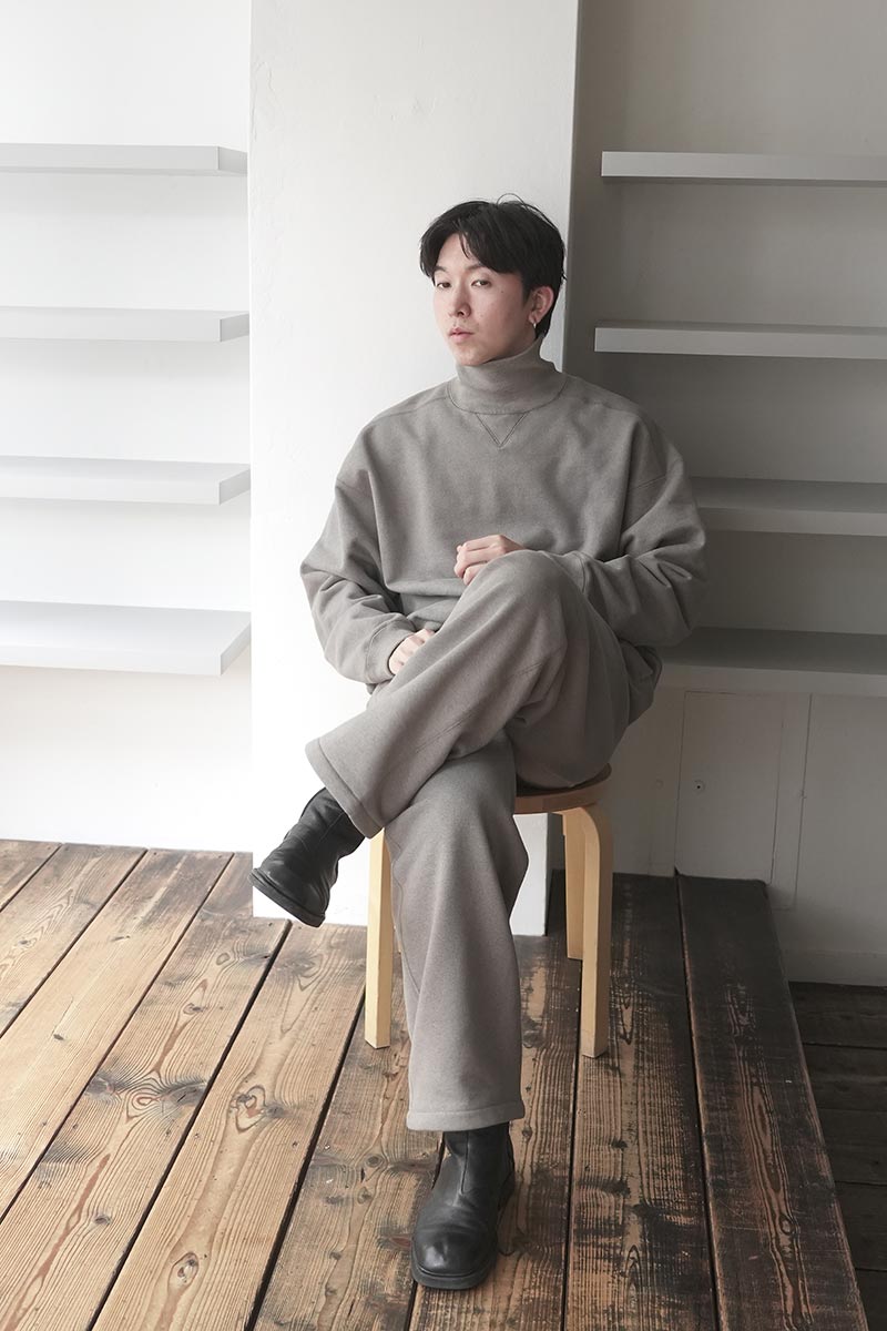 ULTIMATE HEAVY COTTON HIGH-NECK PULLOVER / JUTE BEIGE