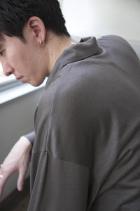 SUPER100S WOOL JERSEY L/S POLO / CHARCOAL
