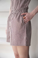Load image into Gallery viewer, DAWSON SHORT / BROWN GINGHAM