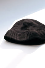 Load image into Gallery viewer, COTTON KNIT BALLOON HAT / BLACK 