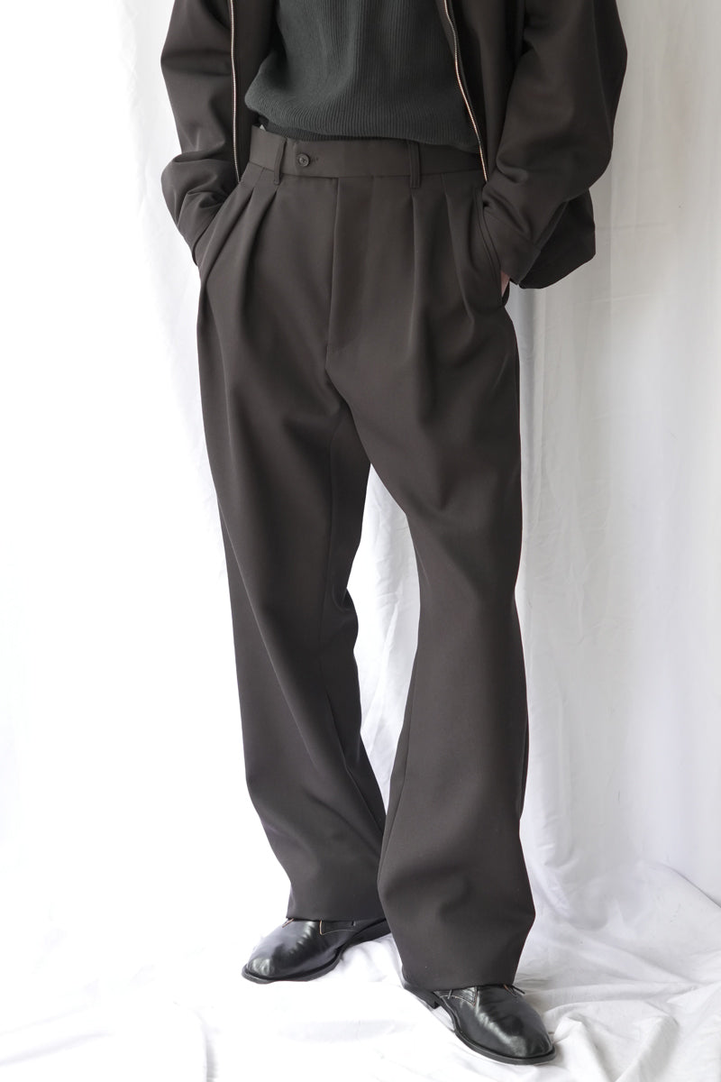 2 PLEATS TROUSER LAMBS WOOL FLANNEL / STONE [Kobe store]