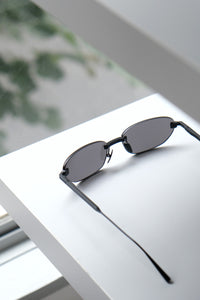 OVAL RIMLESS SUNGLASSES / BLACK