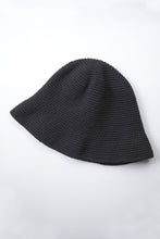 Load image into Gallery viewer, HAND MADE KNIT WOOL BALLOON HAT / BLACK