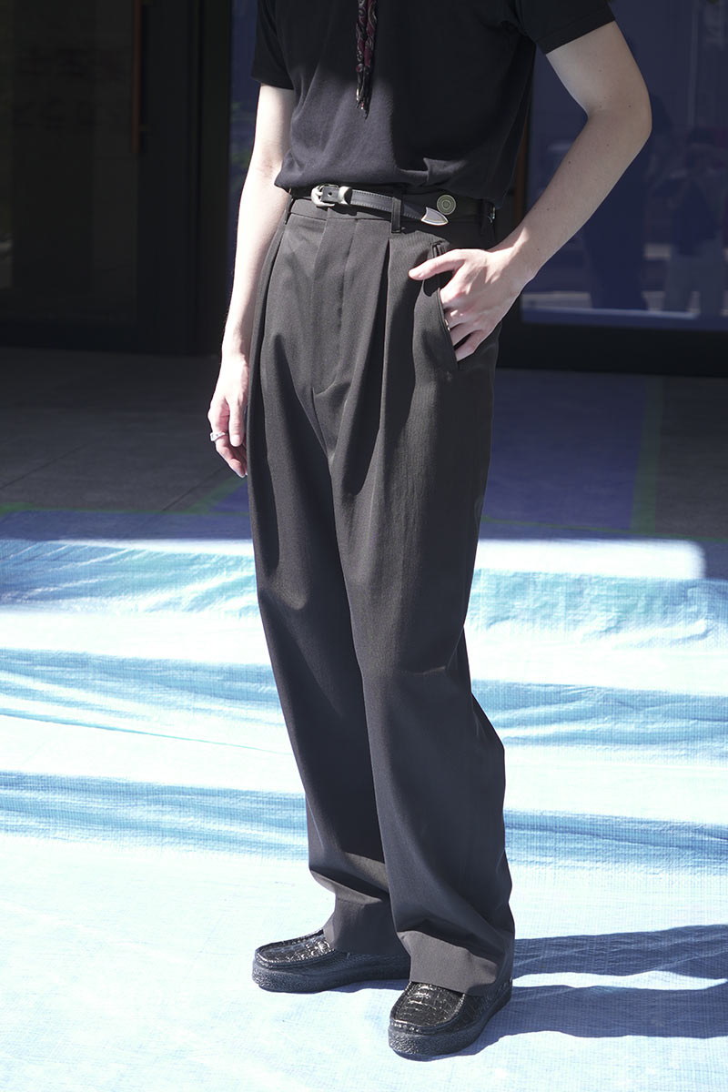INVERTED PLEATS TROUSER VINTAGE GABADINE / BROWN [神戸店]