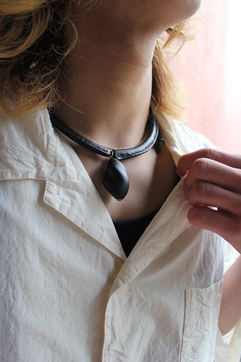 VASO LEAHTER NECKLACE / BLACK