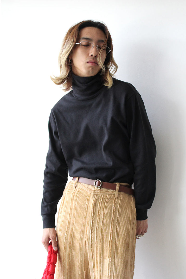 PLAIN TURTLENECK  / BLACK